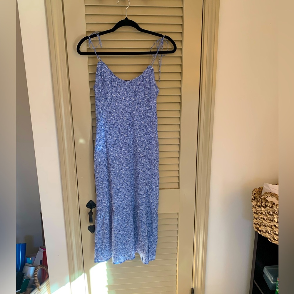 Abercrombie & Fitch Tie-Strap Ruched Midi Dress